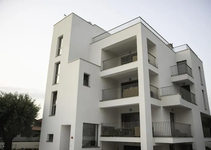 A-Seven Apartments