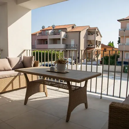 A-Seven Apartments Rovinj Exterior photo